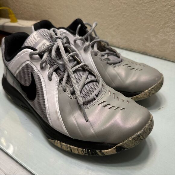 Nike Air Mens' Size 8.5" 719924-005 Gray and White Leather Cross Training Shoes - Picture 1 of 11